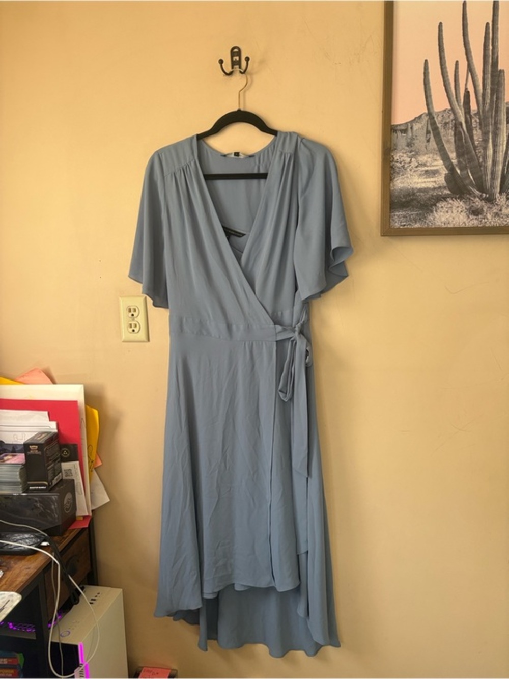 White House Black Market Light Blue Flutter Sleeve Wrap Midi Dress Size Medium